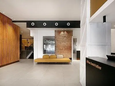 Hcc Taber Hotell 3*