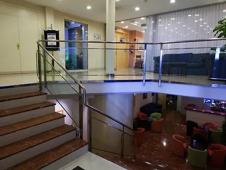 Hotel Hcc Taber 3*