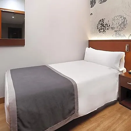 Hcc Taber Hotel 3*