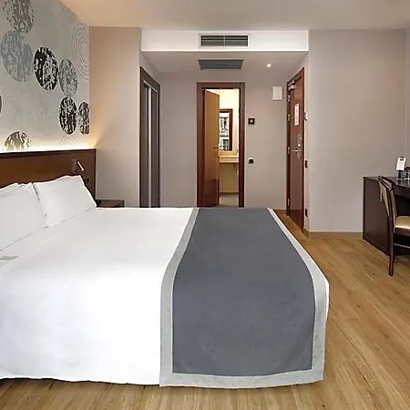 Hotel Hcc Taber 3*