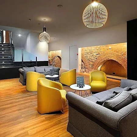 Hcc Taber Hotel 3*