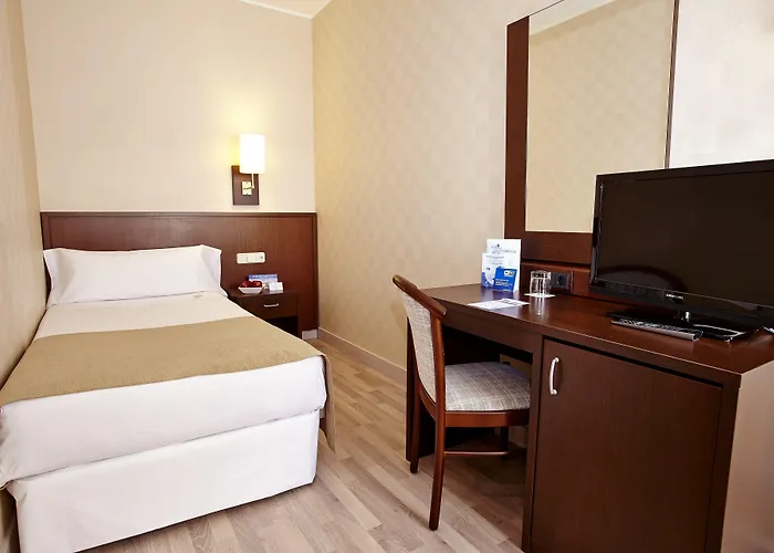 Hotel Hcc Taber 3*