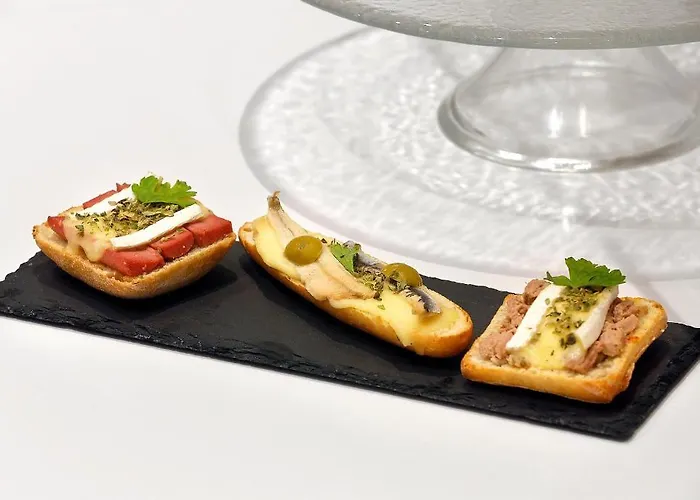 泰伯尔hcc酒店 3*