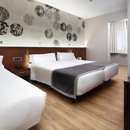 Hcc Taber Hotel 3*